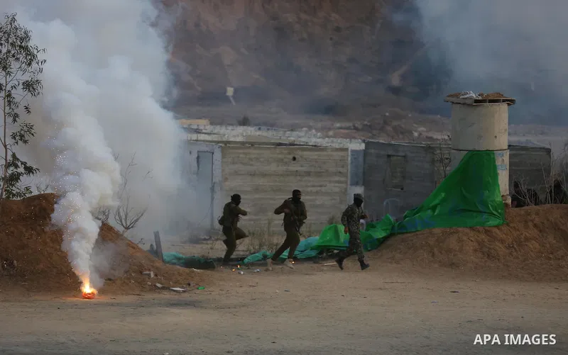 Palestinian Female members of al-Quds brigades, the military wing of Jihad Islamic organisation, Show their combat skills during a military show in Khan Yunis at southern Gaza Strip, on Oct. 6, 2018. Photo by Ashraf Amra