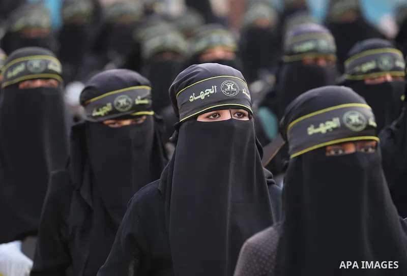 Palestinian Female members of al-Quds brigades, the military wing of Jihad Islamic organisation, Show their combat skills during a military show in Khan Yunis at southern Gaza Strip, on Oct. 6, 2018. Photo by Ashraf Amra