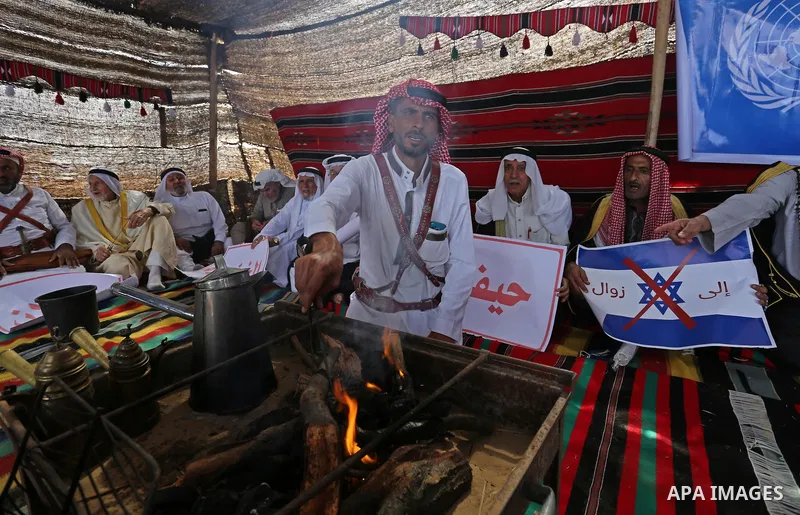 Palestinians take part during a heritage festival at the Israel-Gaza border, in Khan Younis in the southern Gaza Strip on October 10, 2018. Photo by Ashraf Amra