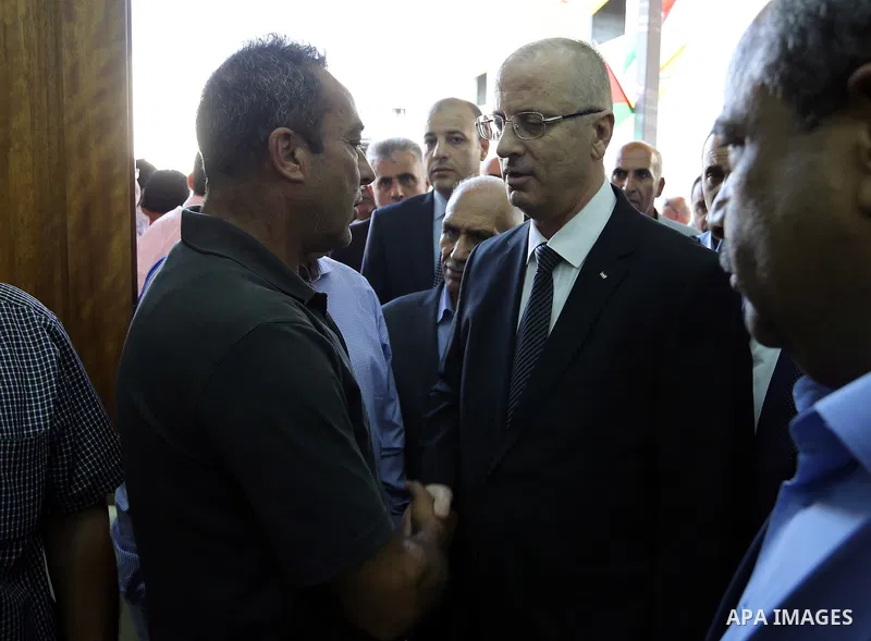 Palestinian Prime Minister Rami Hamdallah offered his condolences to Aisha al-Rabi, family, in the West Bank village of Becya, near The West Bank City of Salfit, on October 14 2018. Photo by Prime Minister Office