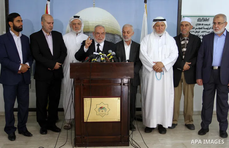 Deputy of the Legislative Council, Ahmed Bahar speaks during a press conference in Gaza city on October 28, 2018. Photo by Mahmoud Ajjour