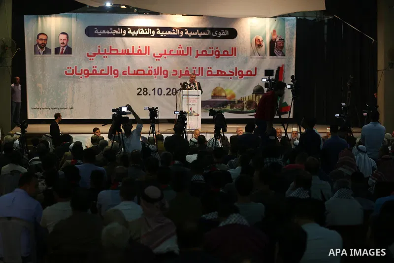Majid Abu Shamala, leader of Fatah movement speaks during a meeting about lift the sanctions, organized by Political and popular forces, in Gaza City on October 28, 2018. Photo by Ashraf Amra