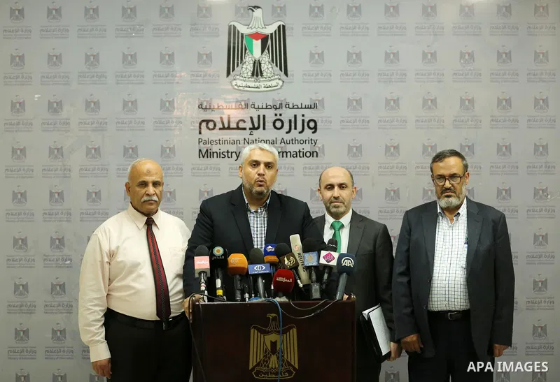 Chairman of the Governmental information office Salama Ma'ruf speaks during a press conference in Gaza City on November 6, 2018. Photo by Ashraf Amra