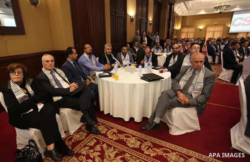 Palestinians attend the 6th Conference of Surgery in Palestine, in Gaza city, on November 29, 2018. Photo by Mahmoud Ajjour