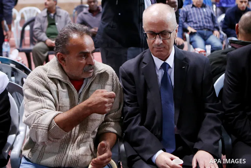 Palestinian Prime Minister Rami Hamdallah offers condolences for the family of Mohammad Habali, who was killed by Israeli forces, in the West Bank city of Tulkarem, on December 4, 2018. Photo by Prime Minister Office