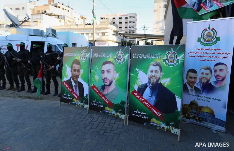 Palestinians deliver consolations of three martyrs in the West Bank, in Gaza City on December 13, 2018. Photo by Mahmoud Naser