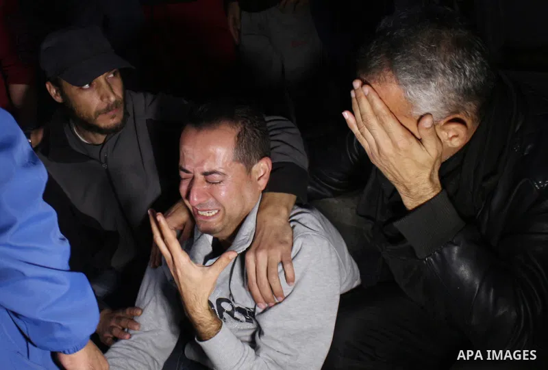 Relatives of Palestinian youth Mohammed Jahjouh, 16, who was shot dead by Israeli forces during clashes with Israeli troops in tents protest where Palestinians demand the right to return to their homeland at the Israel-G...