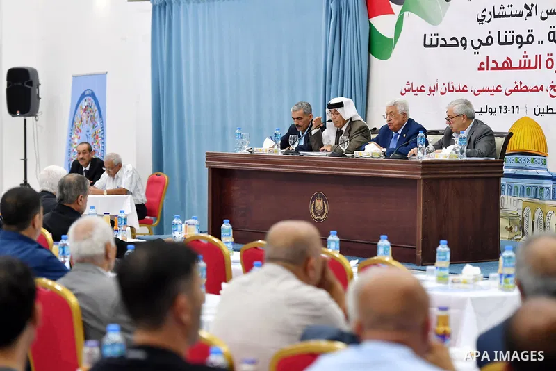 Palestinian President Mahmoud Abbas meets with advisory Council of Fatah Movement, in the West Bank city of Ramallah, June 15, 2019. Photo by Thaer Ganaim. Photo by Thaer Ganaim