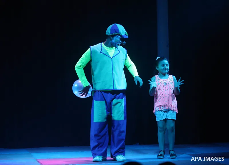 Entertainers of Palestinian circus perform during a Show for entertainment in Gaza City on July 11, 2019. Photo by Mahmoud Ajjour