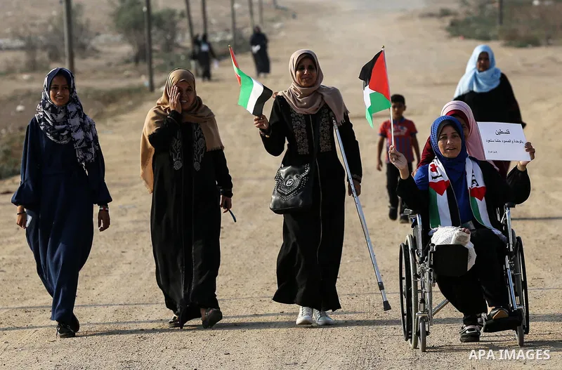 Palestinians take part in a protest to demand the right to return to their homeland at the Israel-Gaza border, in the east of Gaza City on October 16, 2019. Photo by Ashraf Amra