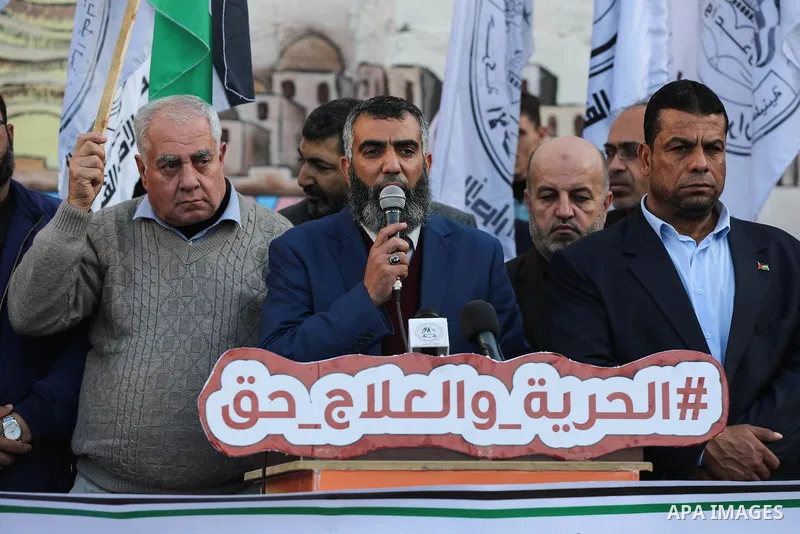 Palestinian supporters of Al-Ahrar movement take part in a protest to show solidarity with Palestinian Prisoners held in Israeli jails, in Gaza City on December 17, 2019. Photo by Mahmoud Ajjour