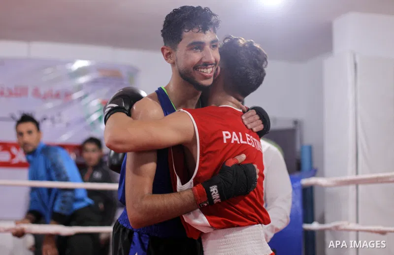 Palestinian fighters _men and youth categories _ compete during the " Palestine Boxing Championship ", in Gaza city, on December 20, 2019. Photo by Mahmoud Ajjour
