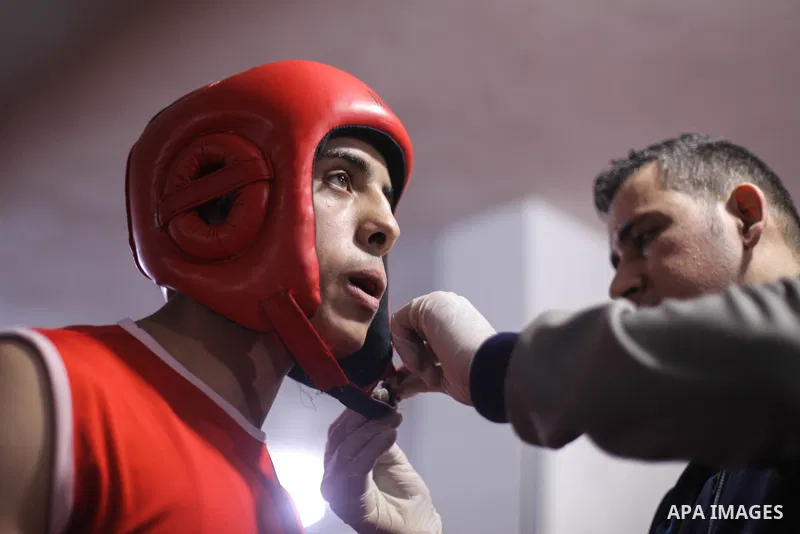 Palestinian fighters _men and youth categories _ compete during the " Palestine Boxing Championship ", in Gaza city, on December 20, 2019. Photo by Mahmoud Ajjour