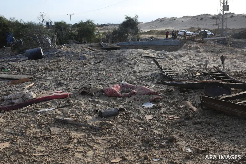 Palestinians inspect a site after it was targeted by Israeli airstrike in Rafah in the southern Gaza Strip, on January 31, 2020. Photo by Ashraf Amra