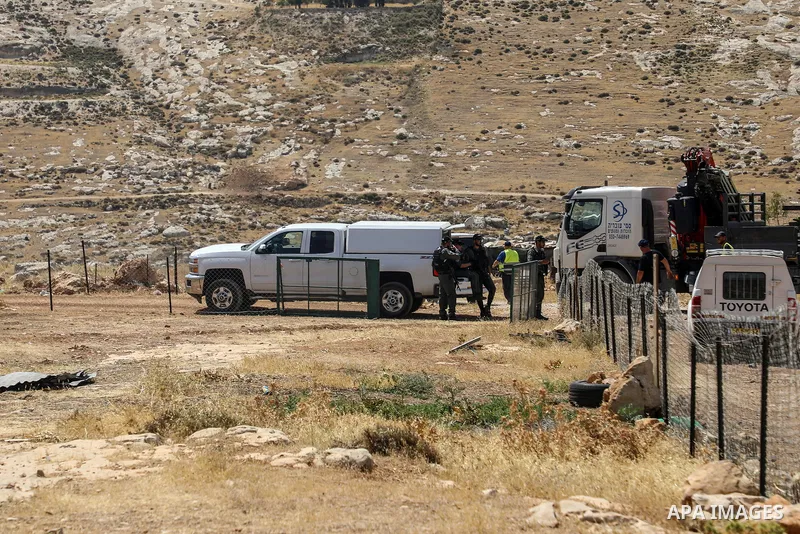 Israeli security forces removes caravans in the east of Issawiya village, in the north of Jerusalem on June 6, 2020. Photo by Muhammed Qarout Idkaidek