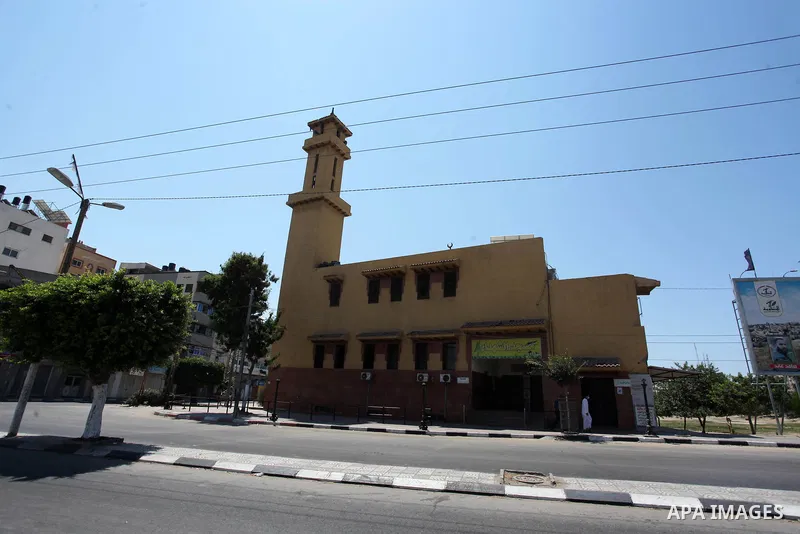 A view shows a closed mosque, during the imposed lockdown to mitigate virus outbreak in the Gaza Strip, in Gaza city on August 28, 2020, during a lockdown in the Palestinian enclave due to increasing cases of coronavirus...