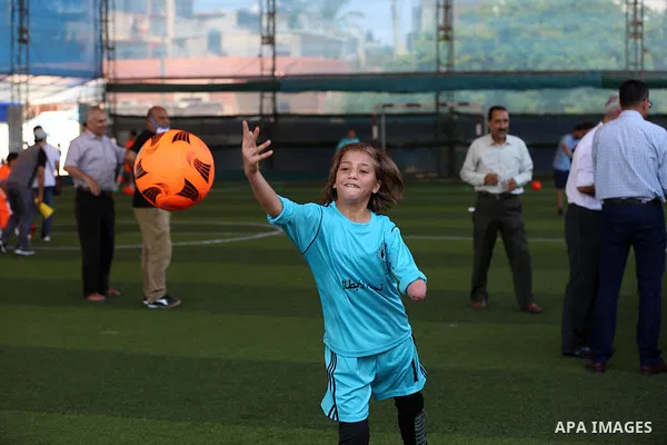 Disabled Palestinians who lost their legs, take part in the Football training, organized by the Palestine Association of the Football amputation and International Committee of the Red Cross, in Dair Al Balah in the centr...