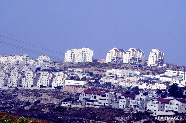 A new housing project at the Jewish settlement of Sheloo in east Jerusalem on August 3,2010. Photo by Mahfouz Abu Turk