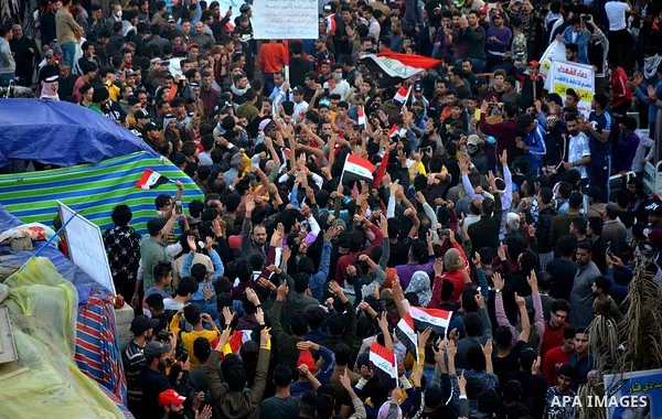 Iraqi protesters take part in an anti-government demonstration in Iraq's southern city of Nasiriyah in Dhi Qar province, on February 28, 2020. Photo by Wadaa al-Aumry
