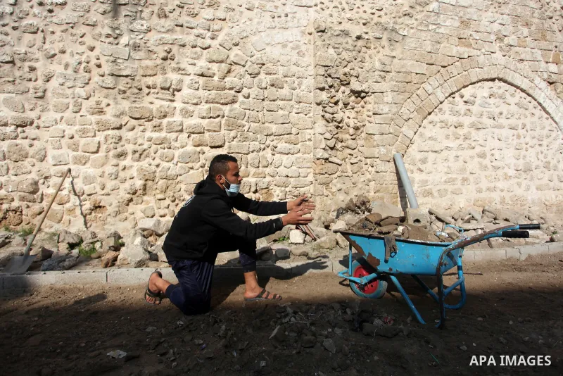 Palestinian volunteers renovate and cleen the Kemaliya Archaeological School in Gaza City, on January. 7, 2021. The Kemaliya Archaeological School which dates back to 800 AD. Palestinian youth participated in an initiati...