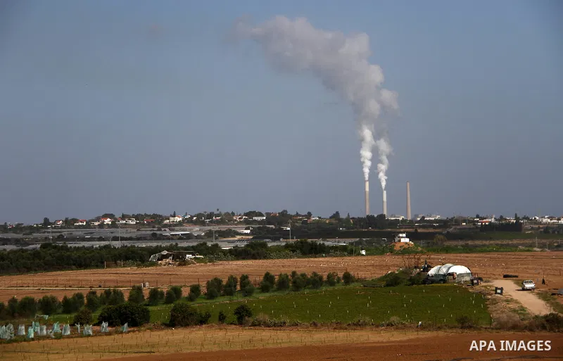 A general view show the Israeli settlements, from the northern of Gaza strip, on February 13, 2012. The disengagement was proposed in 2003 by Prime Minister Ariel Sharon, adopted by the government in June 2004, and appro...