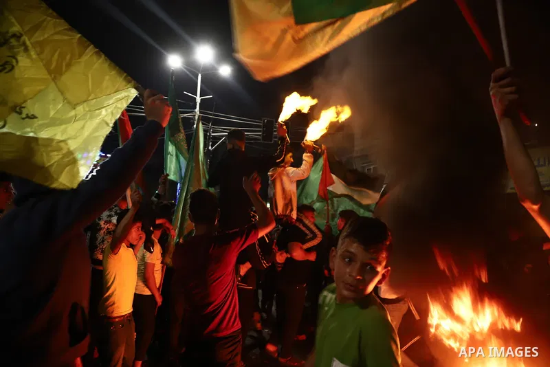 Palestinians take part during a rally in support of at the Al-Aqsa Mosque in Gaza City, on April 24, 2021. Raged last night in occupied Jerusalem for the 11th night in a row in protest against Israeli police and settlers...
