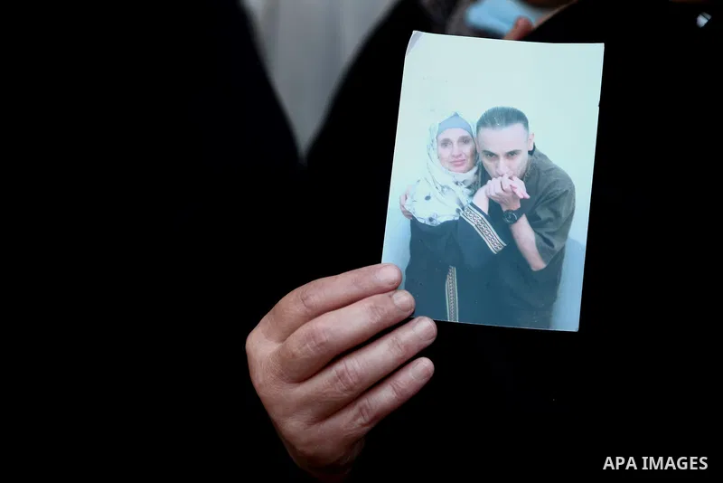 Palestinians take part in a protest to show solidarity with prisoners on Israeli Jails, in front of the headquarters of Red cross, in Gaza City on June 7, 2021. Some 4,650 Palestinian prisoners were being held in the Isr...