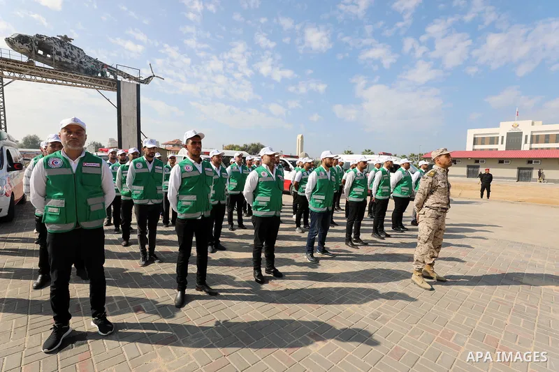 Palestinian ambulance officers show their skills during a graduation ceremony, in Gaza city on November 25, 2021. Photo by Ramadan El-Agha