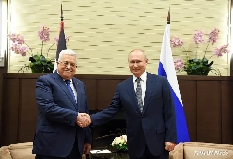 Palestinian president Mahmoud Abbas meets with Russian President Vladimir Putin, in Moscow on November 23, 2021. Photo by Thaer Ganaim