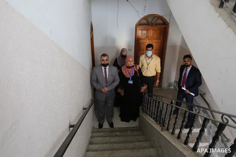 Palestinians participate in the agricultural census, which was launched from the home of prisoner Hassan Salameh, in solidarity with the prisoners in Israeli Jails, in Khan Younis in the southern of Gaza strip, on Octobe...
