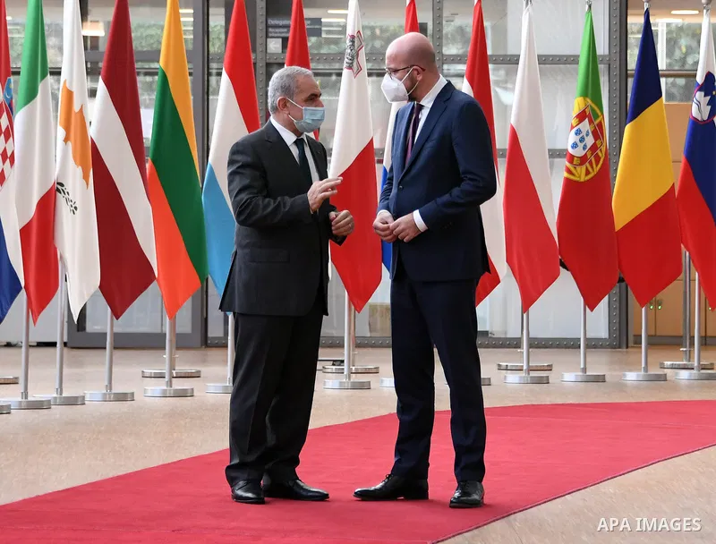 Palestinian Prime Minister Mohammed Ishtayeh meets with European Council President Charles Michel, in Brussels on October 27, 2021. Photo by Prime Minister Office