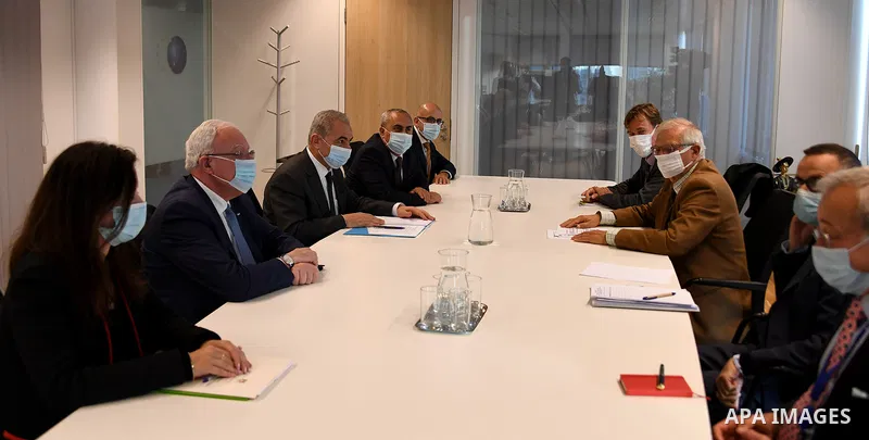 Palestinian Prime Minister Mohammed Ishtayeh meets with High Representative of the European Union for Foreign Affairs and Security Policy Josep Borrell, in Brussels, on October 27, 2021. Photo by Prime Minister Office