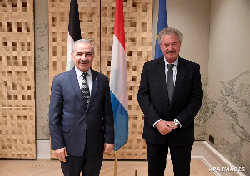 Palestinian Prime Minister Mohammed Ishtayeh meets with Luxembourg Foreign Minister Jean Aspelron, in Luxembourg, on October 29, 2021. Photo by Prime Minister Office