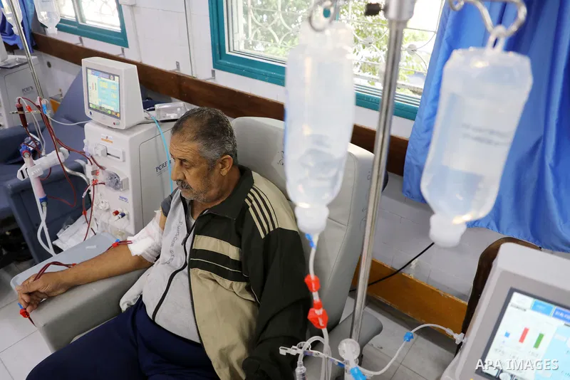 Palestinian patients are seen at a kidney dialysis unit of the al-Shifa Hospital in Gaza City among medicine shortage on October 28, 2021. Gaza Ministry of Health (MOH) declared Erythropoietin injections are out of stock...