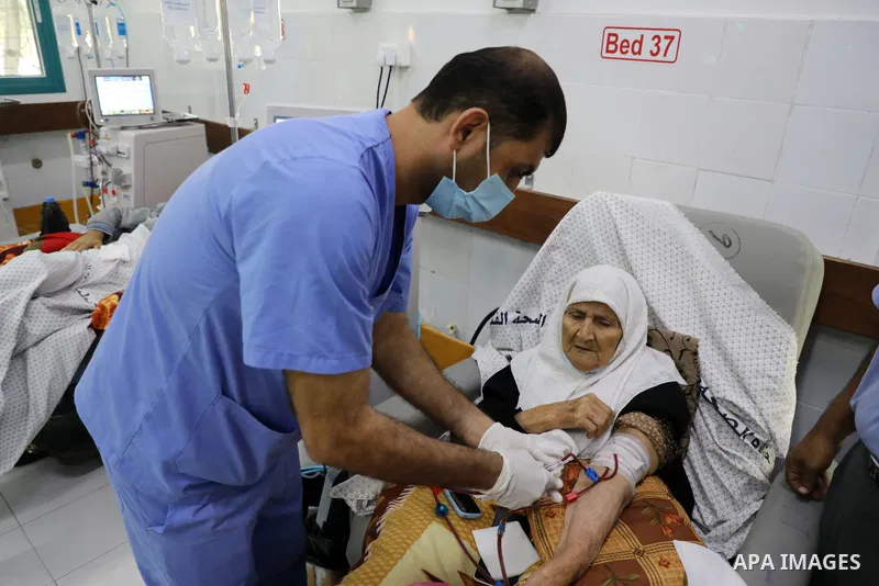 Palestinian patients are seen at a kidney dialysis unit of the al-Shifa Hospital in Gaza City among medicine shortage on October 28, 2021. Gaza Ministry of Health (MOH) declared Erythropoietin injections are out of stock...