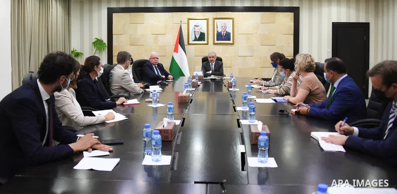 Palestinian Prime Minister Mohammed Ishtayeh meets with Consuls and representatives of European countries to Palestine, in the West Bank city of Ramallah on August 29, 2021. Photo by Prime Minister Office