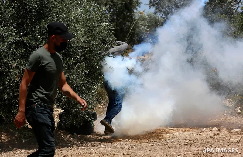 Palestinian protesters clash with Israeli security forces in the village of Baita, south of Nablus, in the occupied West Bank on May 28, 2021, following a demonstration against the establishment of Israeli outposts in th...
