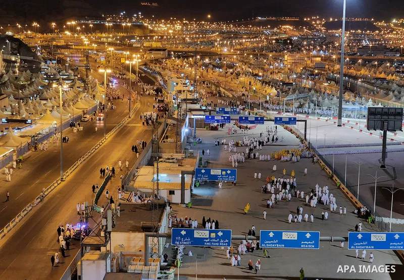 Muslim worshippers make thier way to cast stones as part of a symbolic stoning of the devil ritual, during the Hajj pilgrimage in Mina, near Saudi Arabia's holy city of Mecca on July 09, 2022. From first light, small gro...