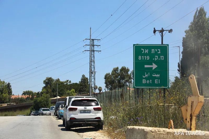 A picture taken on July 18, 2022 shows a new section of Israel's controversial separation barrier built by Israeli authorities around Beit El settlement at the northern entrance to the city of Ramallah in the West Bank....