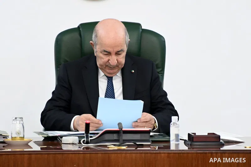 Algerian President Abdelmadjid Tebboune chairs a cabinet meeting in Algiers, on October 9, 2022. Photo by Algerian Presidency Office