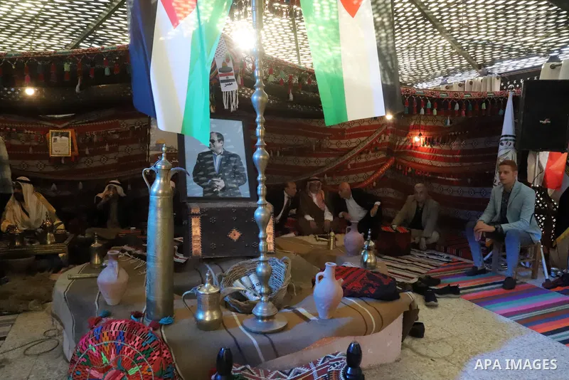 Palestinians participate in an arts and culture exhibition held at the Egyptian Community Cultural Center, in Gaza city on December 1, 2022. Photo by Youssef Abu Watfa \ apaimages