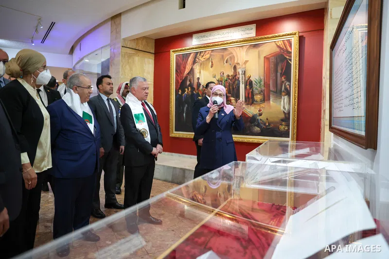 Jordanian King Abdullah II visits Martyr’s Memorial and the Martyr’s memorial museum in the capital Algiers, on December 4, 2022. Photo by Royal Hashemite Court /APAimages