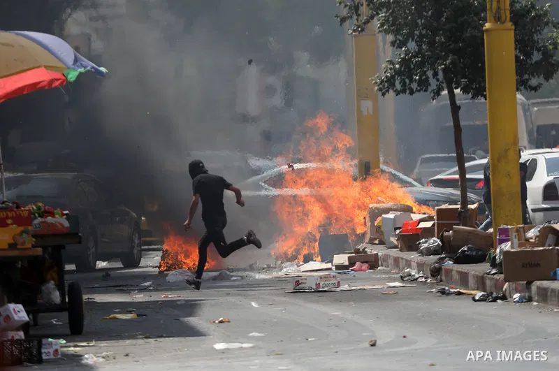 Palestinian protesters clash with Israeli forces in the West Bank city of Hebron following the killing of 3 Palestinian duting Israeli military raid in Nablus city, on August 9, 2022. Three people were killed including P...