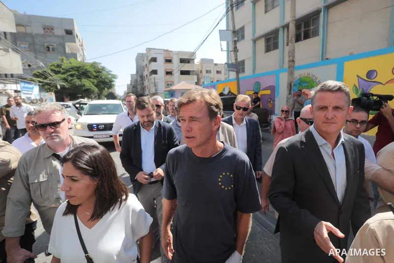 Sven Kühn von Burgsdorff, European Union Representative, European delegates, and Thomas White, director of United Nations Relief and Works Agency for Palestine Refugees (UNRWA) Gaza affairs, visit the Shati camp for Pale...