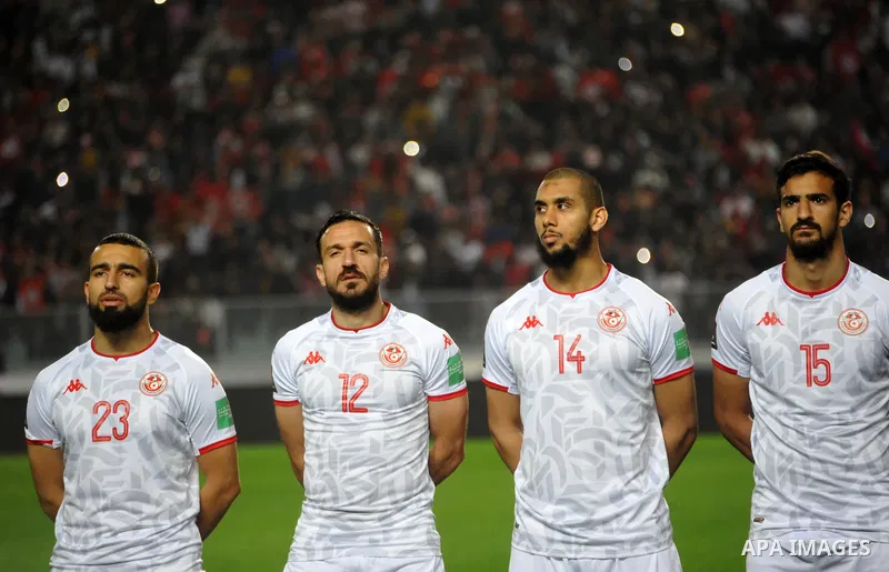 Tunisia players fight with Mali players during the FIFA World Cup Qatar 2022 Africa qualifiers playoff, second leg soccer match between Tunisia and Mali at the Olympic stadium in Rades, Tunis, Tunisia, 29 March 2022. Pho...