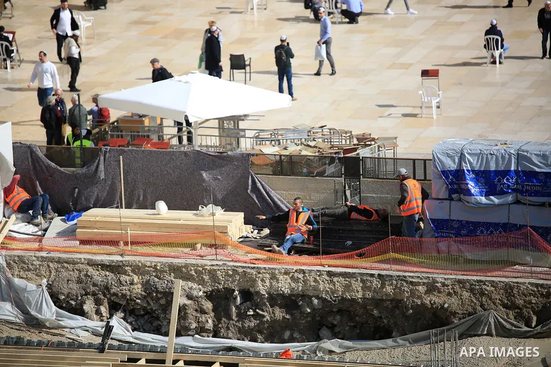 This picture taken on January 17, 2023 shows a view of construction works conducted by the Western Wall Heritage Foundation to build an underground floor at the Plaza of the Western Wall of al-Aqsa mousque, in the Old Ci...