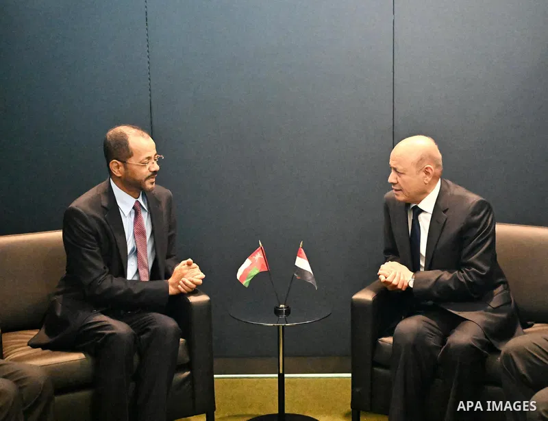 Yemeni President Rashad Al Alimi meets with the Minister of Foreign Affairs of the Sultanate of Oman, Badr bin Hamad Al Busaidi, in New York, United States on September 21, 2023. Photo by President Rashad Al Alimi \ apai...