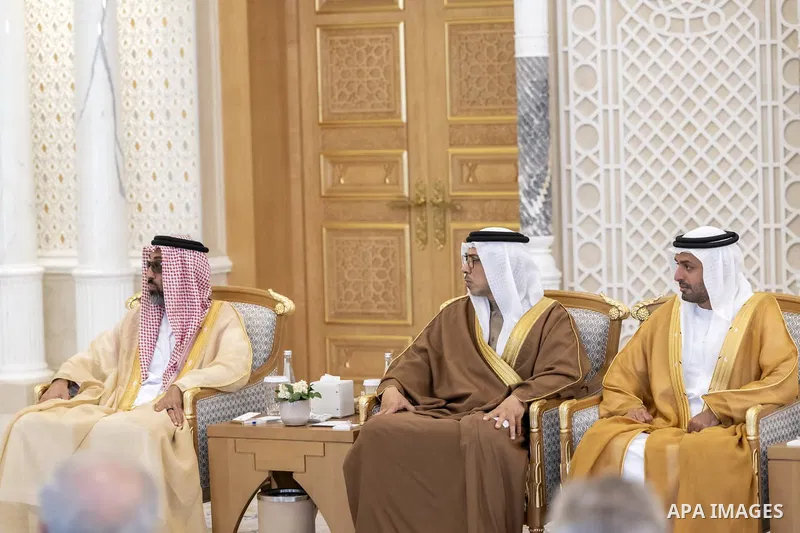 Emirati President Sheikh Mohamed bin Zayed al-Nahyan (R) meeting his Syrian counterpart Bashar al-Assad in Abu Dhabi on March 19, 2023. Photo by Syrian Presidency\ apaimages