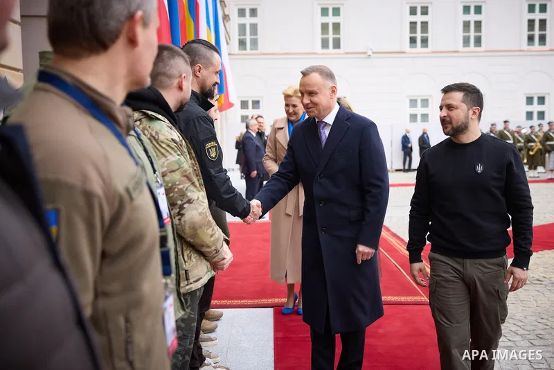 Poland's President Andrzej Duda, Ukrainian President Volodymyr Zelensky during an official welcoming ceremony in front of the Presidential Palace in Warsaw, Poland, on April 5, 2023. Photo by PRESIDENT OF UKRAINE\ apaima...