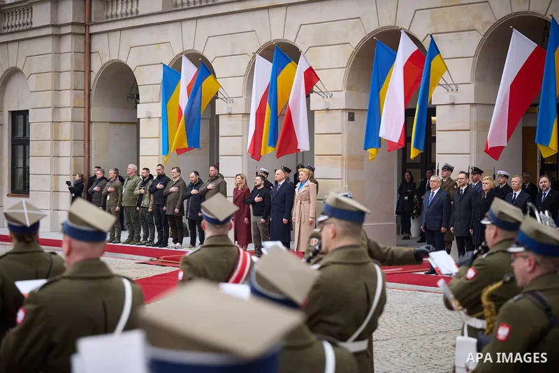 Poland's President Andrzej Duda, Ukrainian President Volodymyr Zelensky during an official welcoming ceremony in front of the Presidential Palace in Warsaw, Poland, on April 5, 2023. Photo by PRESIDENT OF UKRAINE\ apaima...